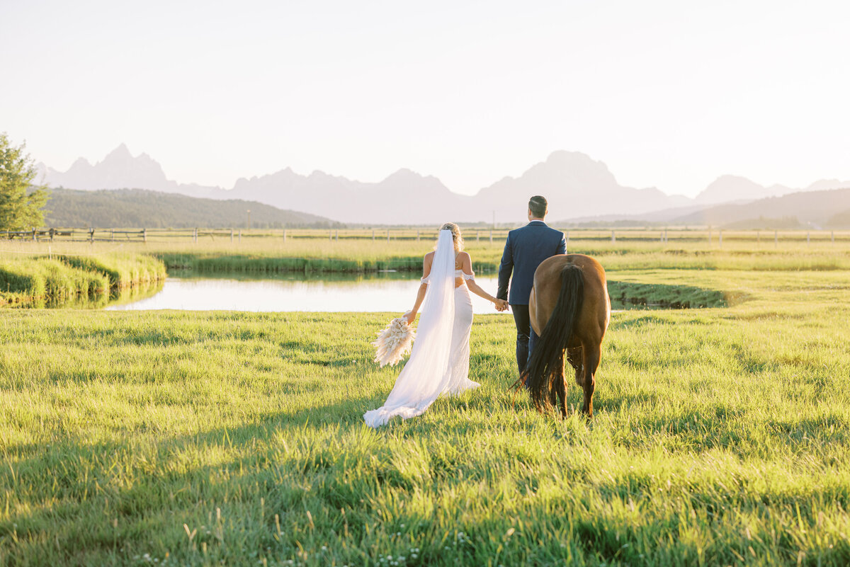 victoriaandbrennan_blairworthingtonphotography_jacksonholephotographer-388