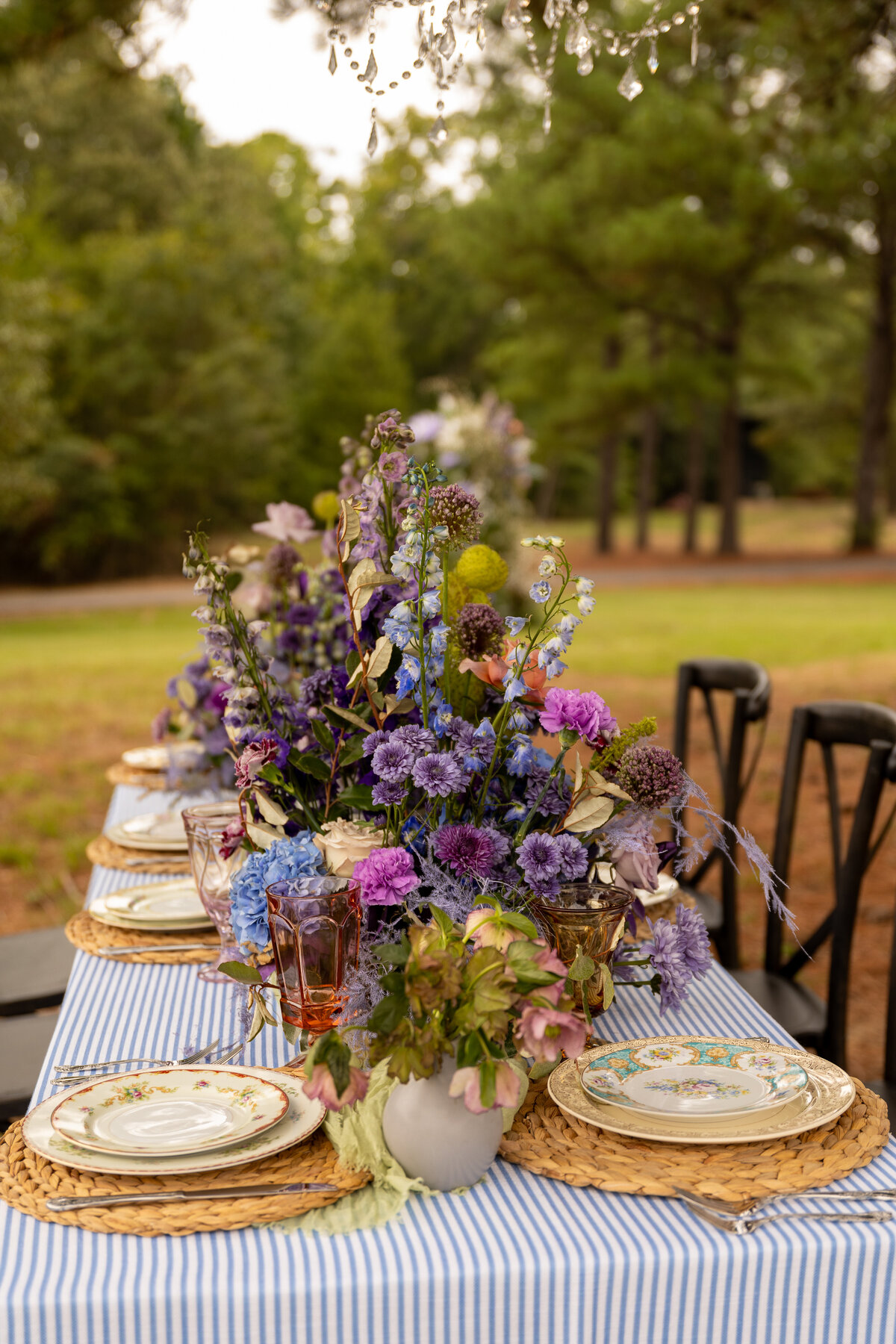 rehearsal dinner table decor outisde Mount vernon texas