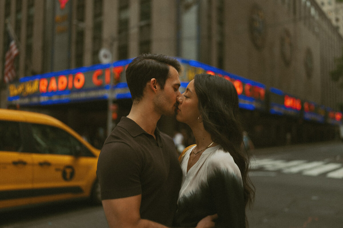 Couple Photography - NYC - Rooftop - Proposal - Top of the Rock-004