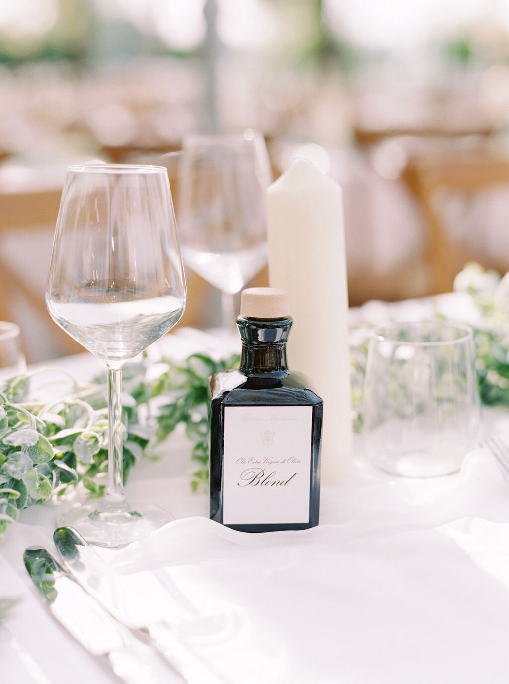 best-italy-wedding-photographer-soft-airy-lake-como-garda-mike-hannah-previews-17