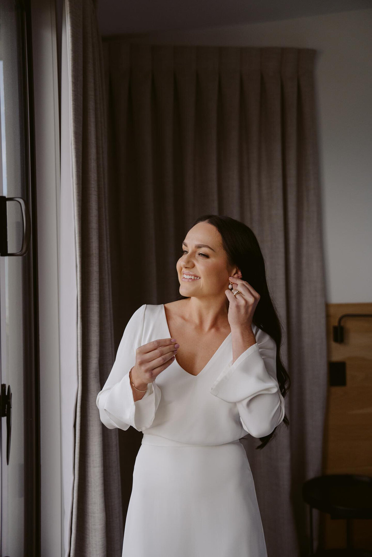 santorini-elopement-wedding-makeupartist