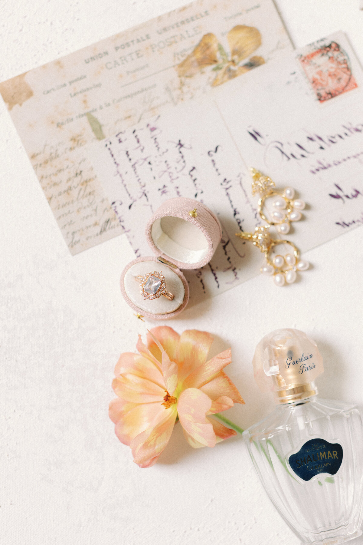 london-inspired-spring-editorial-chicago-museum-hayley-moore-photography-47