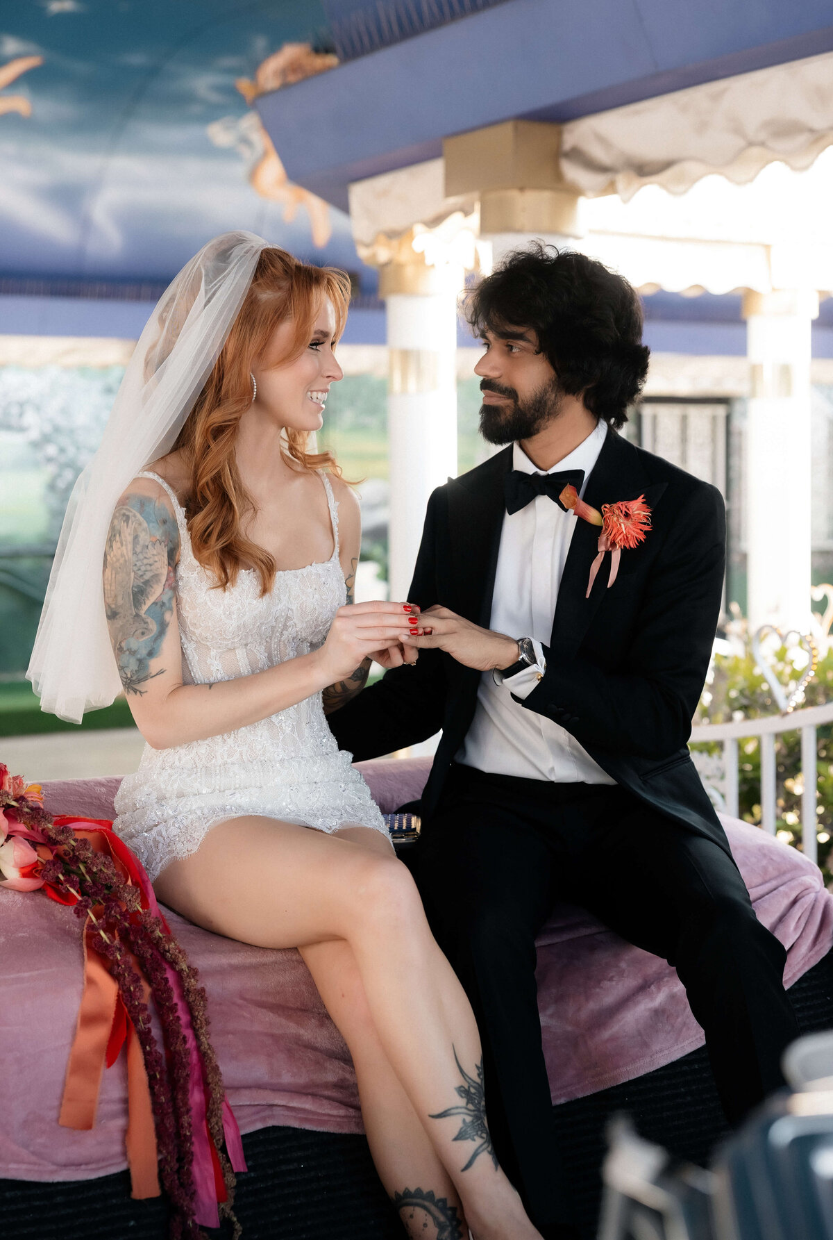 69riskyexposure_hayley-vikram_las-vegas-elopement-photography