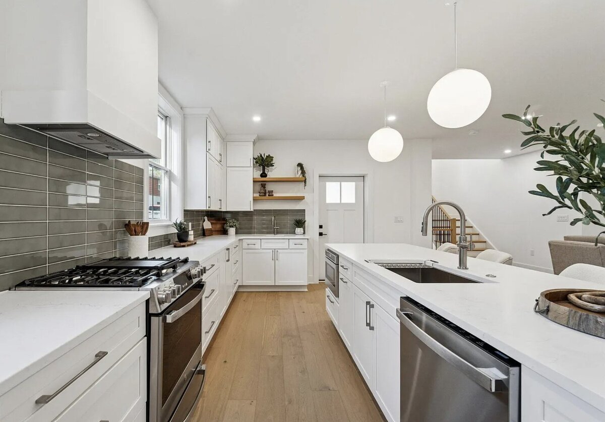 Kelly DeTommaso Elegant Transitions Ambler Unit B - Kitchen 3