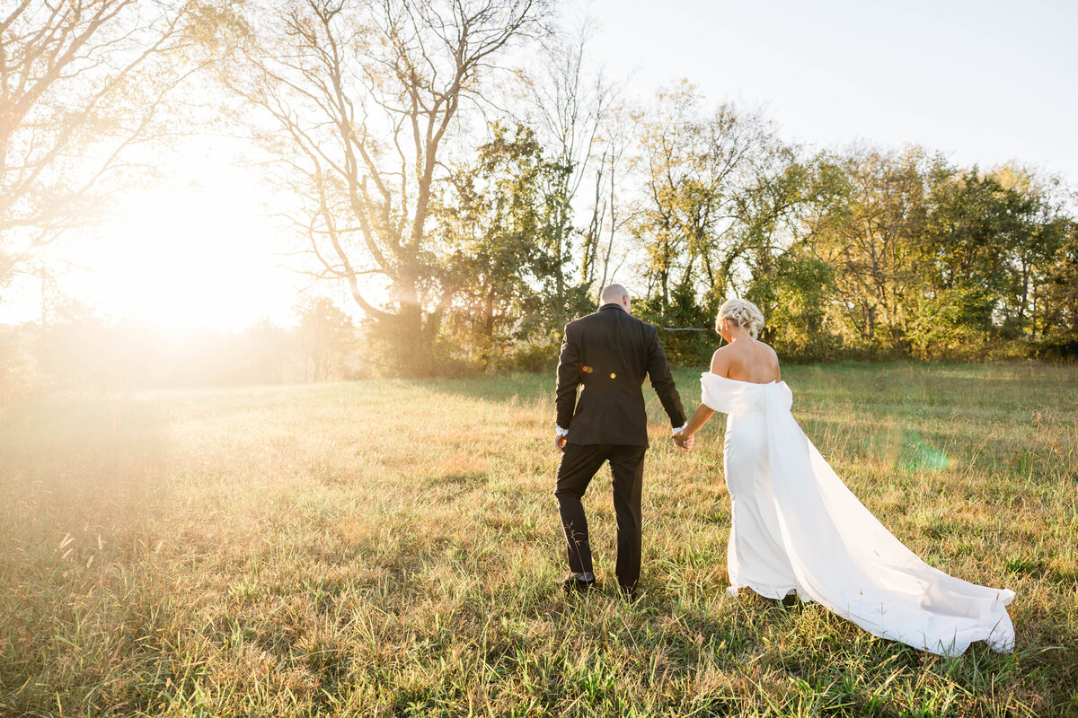 white-wedding-florals-33