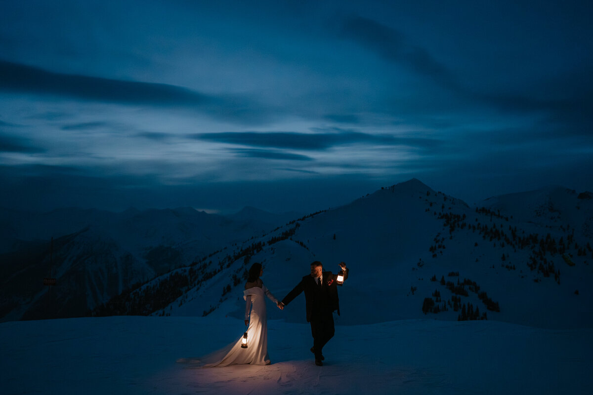 golden-skiing-elopement-elope-wilder