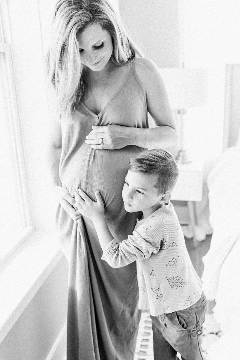 Mount-Pleasant-Maternity-Session-In-Home-Lifestyle_0085