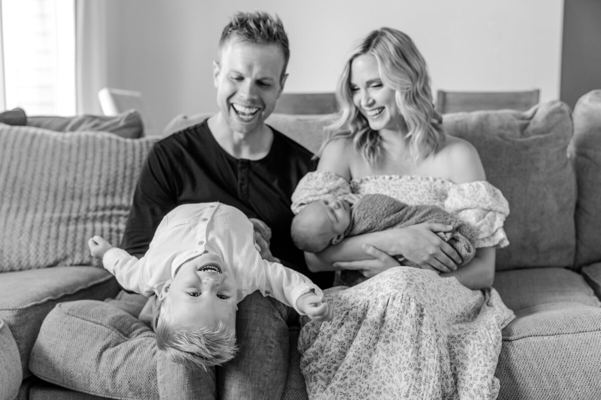 B&W - Cove Newborn Photos-69