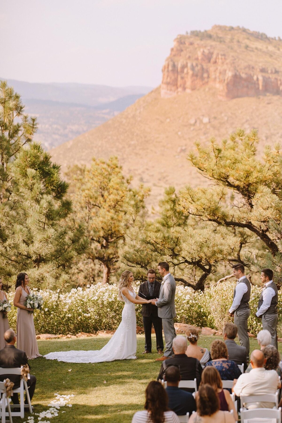 Lioncrest-Manor,-Lyons,-CO-Wedding-_-Amelia-&-Aaron-Denver-Colorado-Rocky-Mountains-by-Liz-Osban-Photography-Wedding-Venue-Wedding-Photographer-Estes-Park-National-Park.jpg (4)
