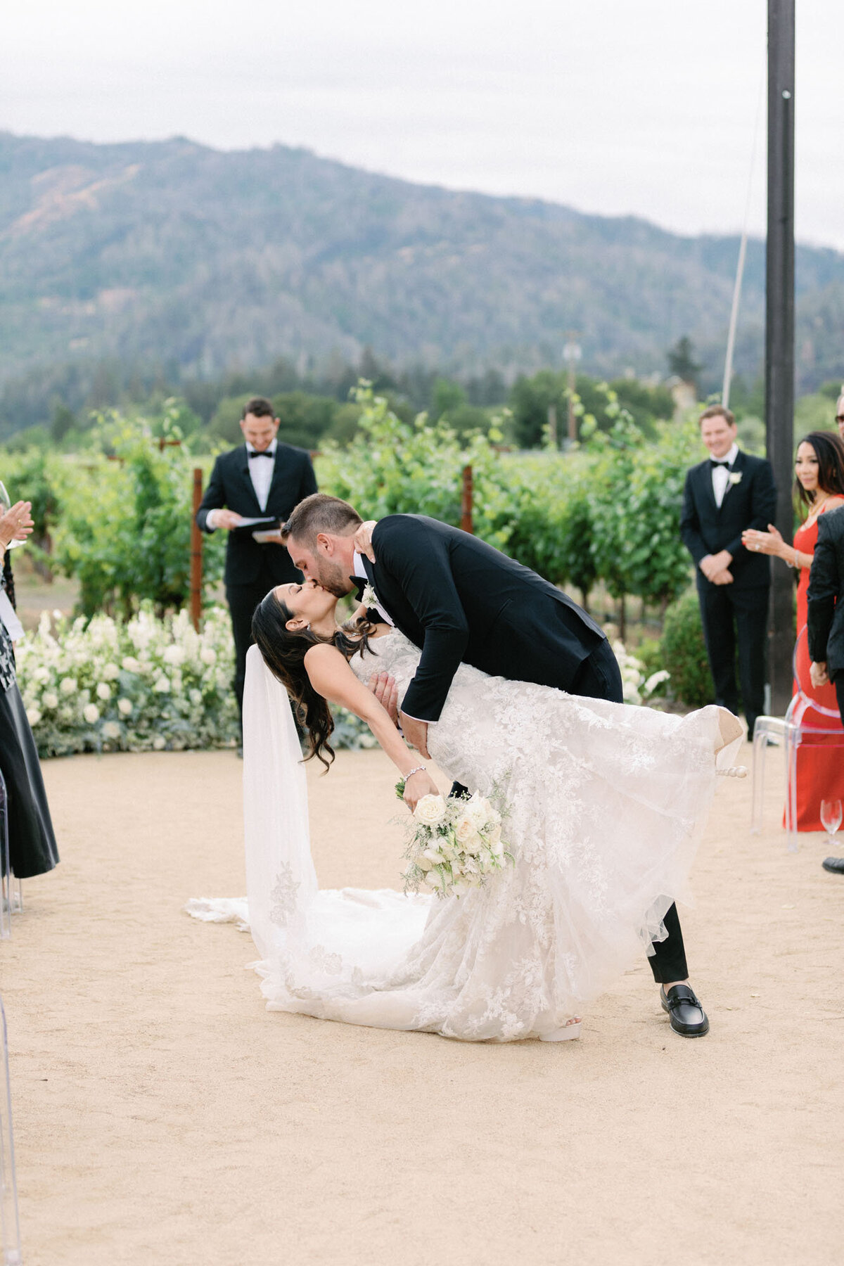 Meant2BeeEvents-NapaWedding (45)