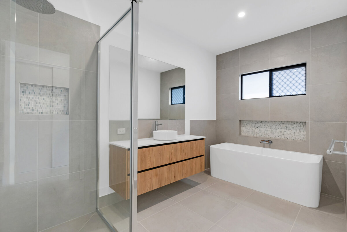 Radiata vanity
