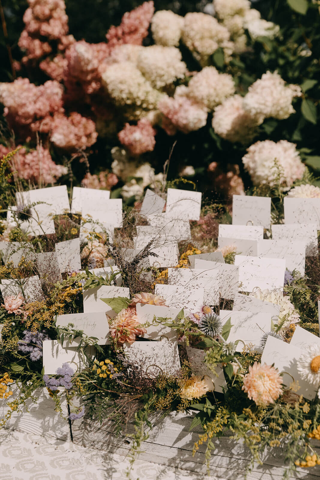 43.Poeme- garden-wedding-seating-card-ideas