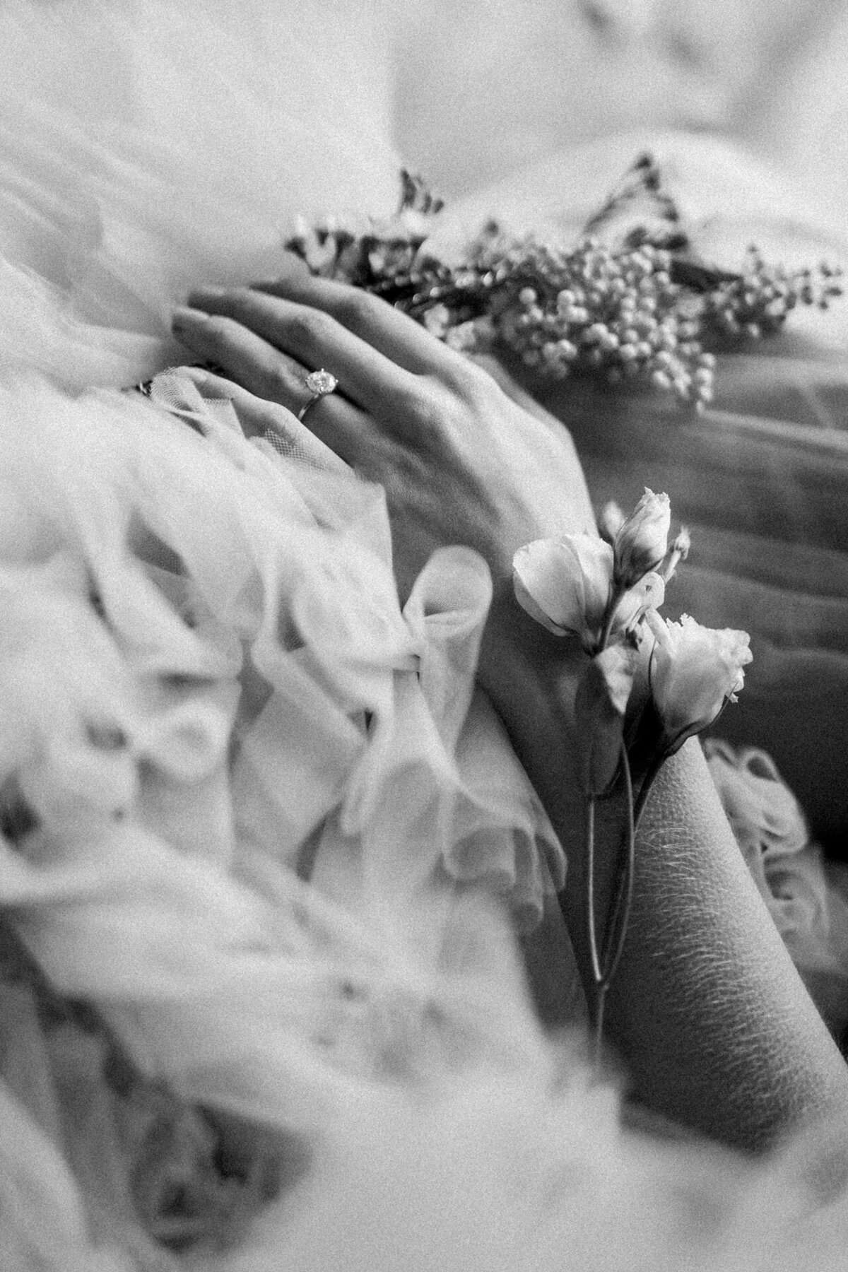 1459GraydonHallManorBritishVogueEditorialTorontoWeddingLisaVigliottaPhotography