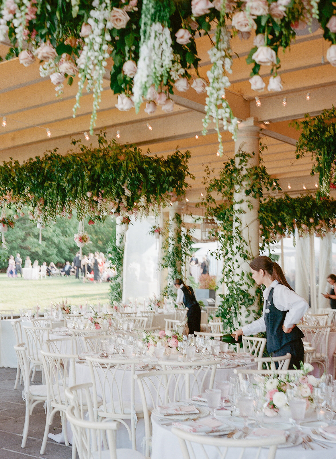 Wedding_Chanler Cliff Walk_Newport Mansions_RI__519731516_0012©HilaryBlock