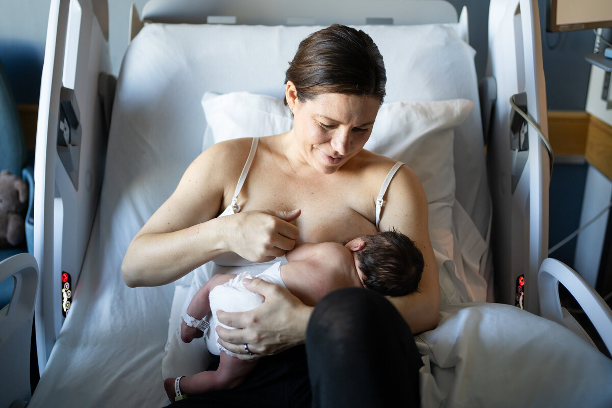 Motherhood and nursing photography