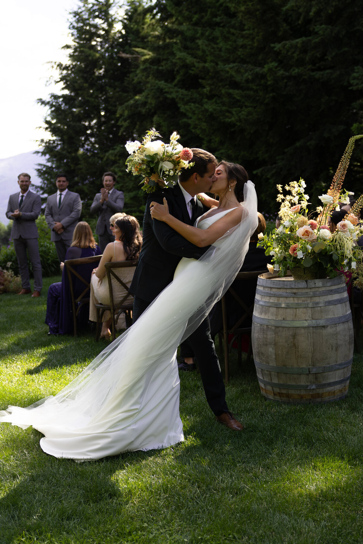 Gorge Crest Vineyards Wedding