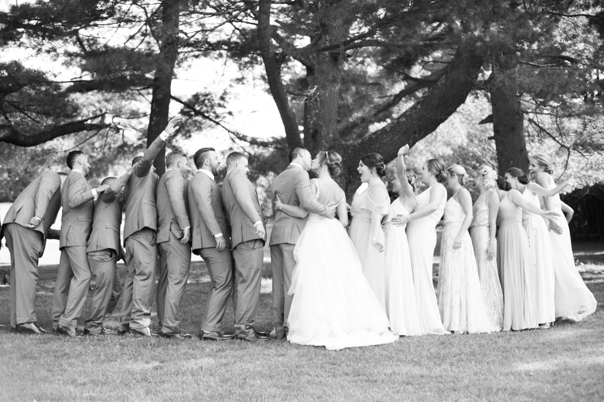 Hillview-Country-Club-NorthReading-MA-WeddingPhotography3826