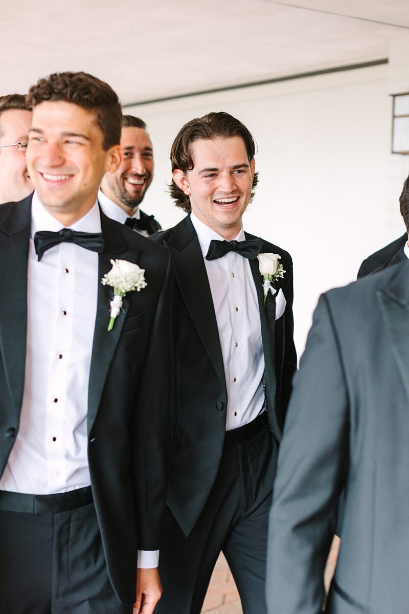 groom-relaxed-prep-evansville-country-club06