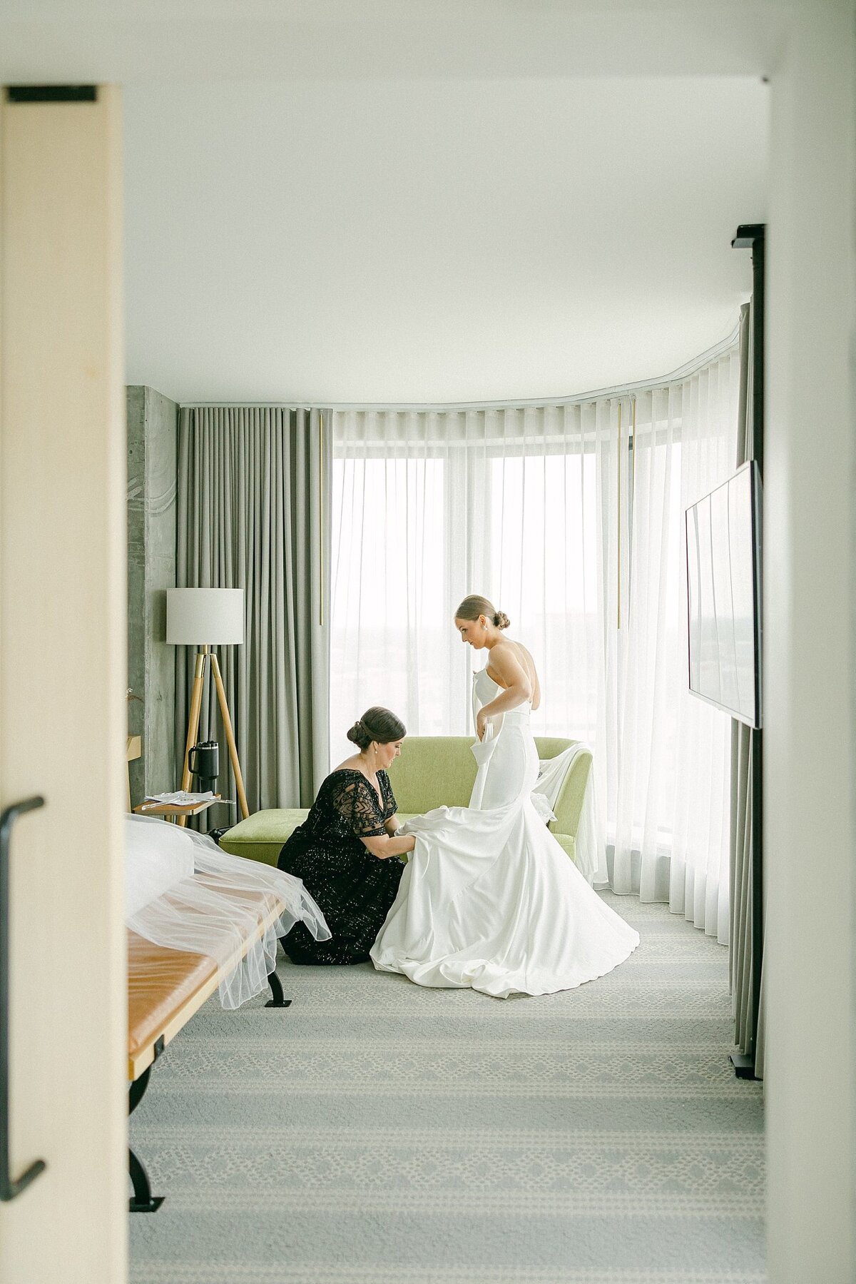 Jasper Hotel Downtown Fargo ND Wedding Photographers