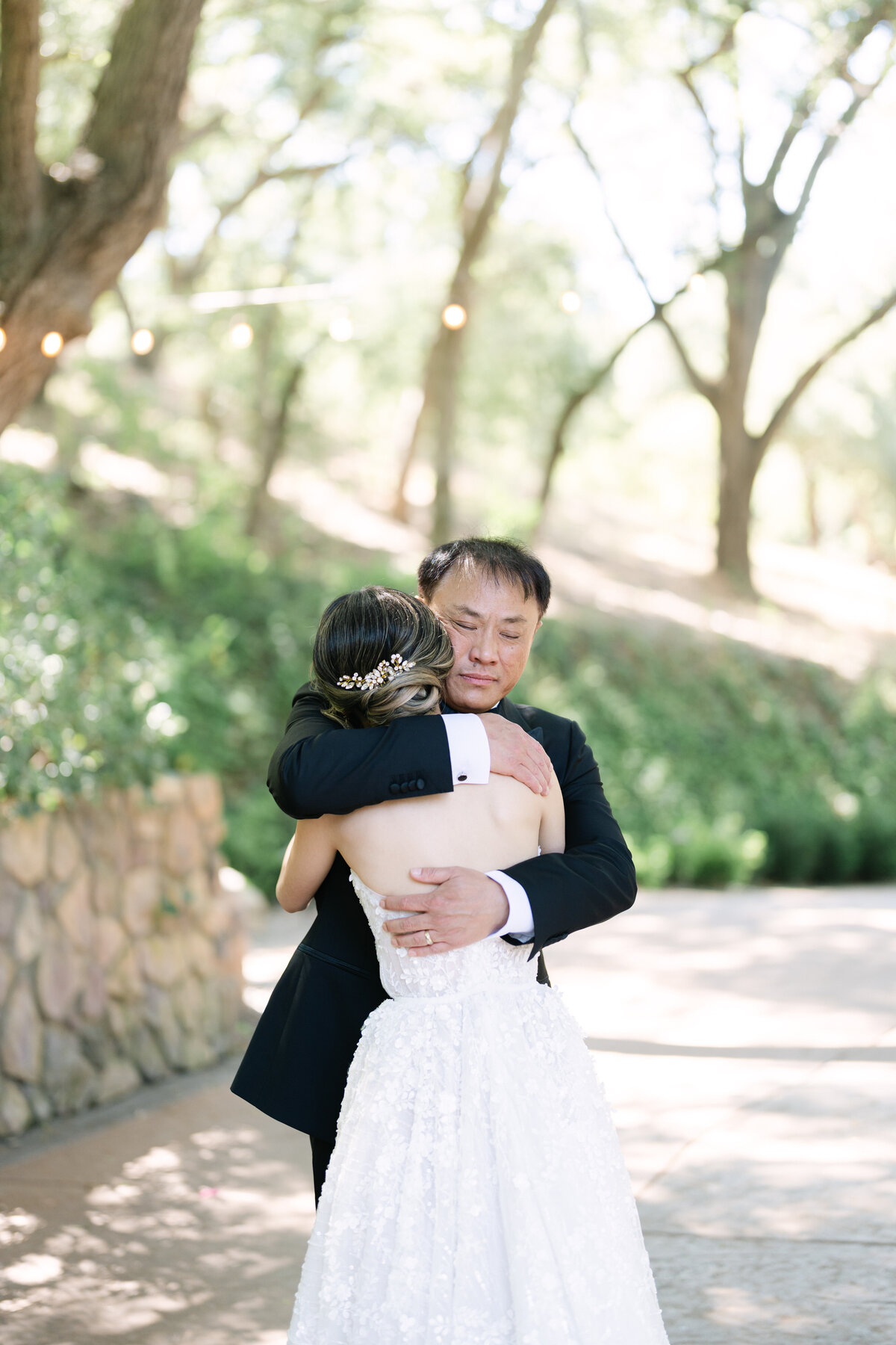 Angie & Brandon Circle Oak Ranch Wedding-Leah Black Photography-157