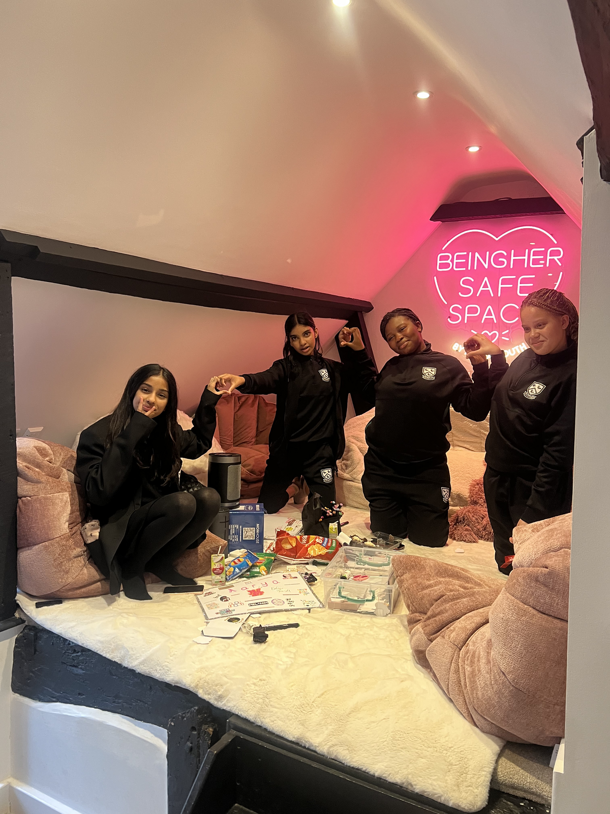 being_her_girls_space_ages_11_18_home_croydon_4