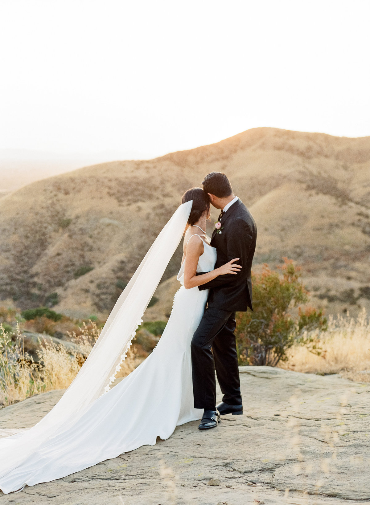 sasha-aneesh-wedding-bride-groom-armenian-200