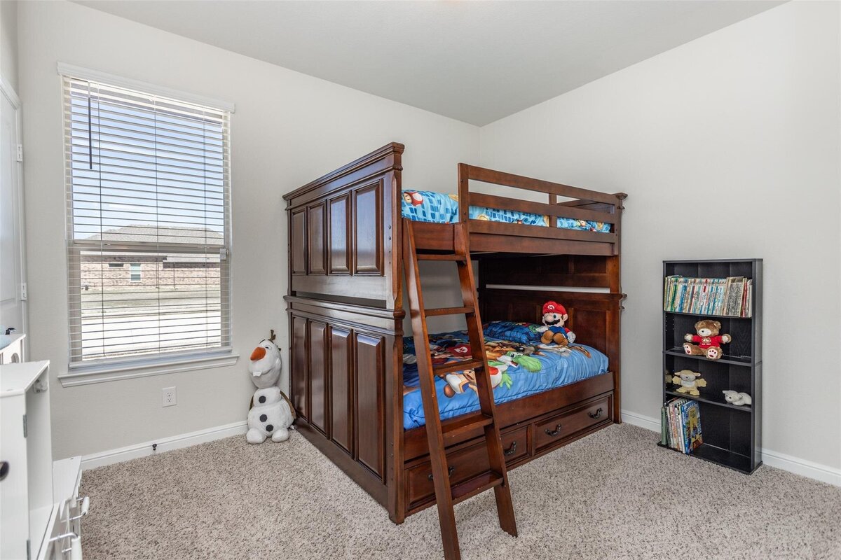 3 bedroom home for sale Krum, Tx