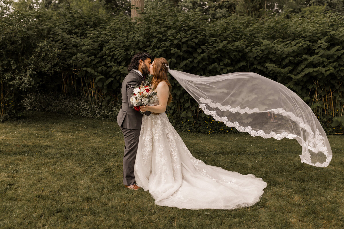 abbotsford wedding veil shot