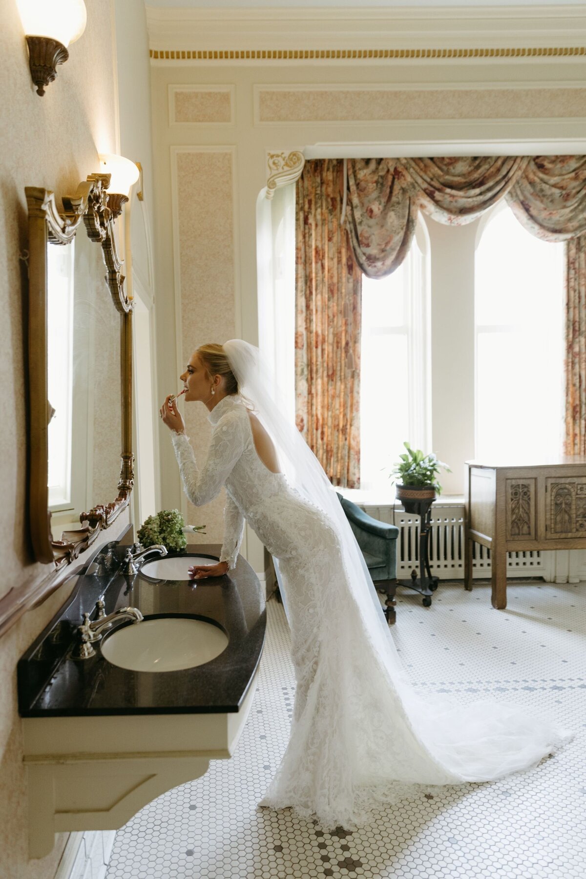 raven-alexandra-signature-weddings-calgary-banff-jasper-alberta-saskatoon-saskatchewan-luxury-wedding-planner-l-and-k-wedding-169