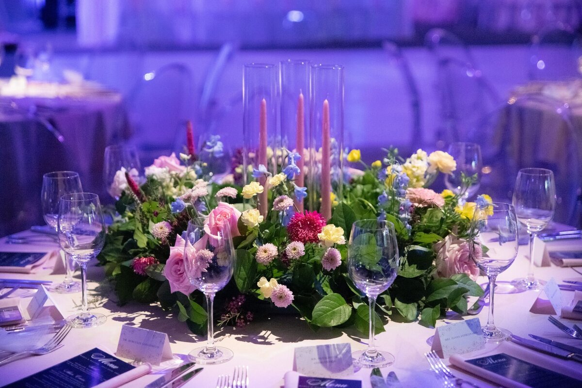 round flower arrangement