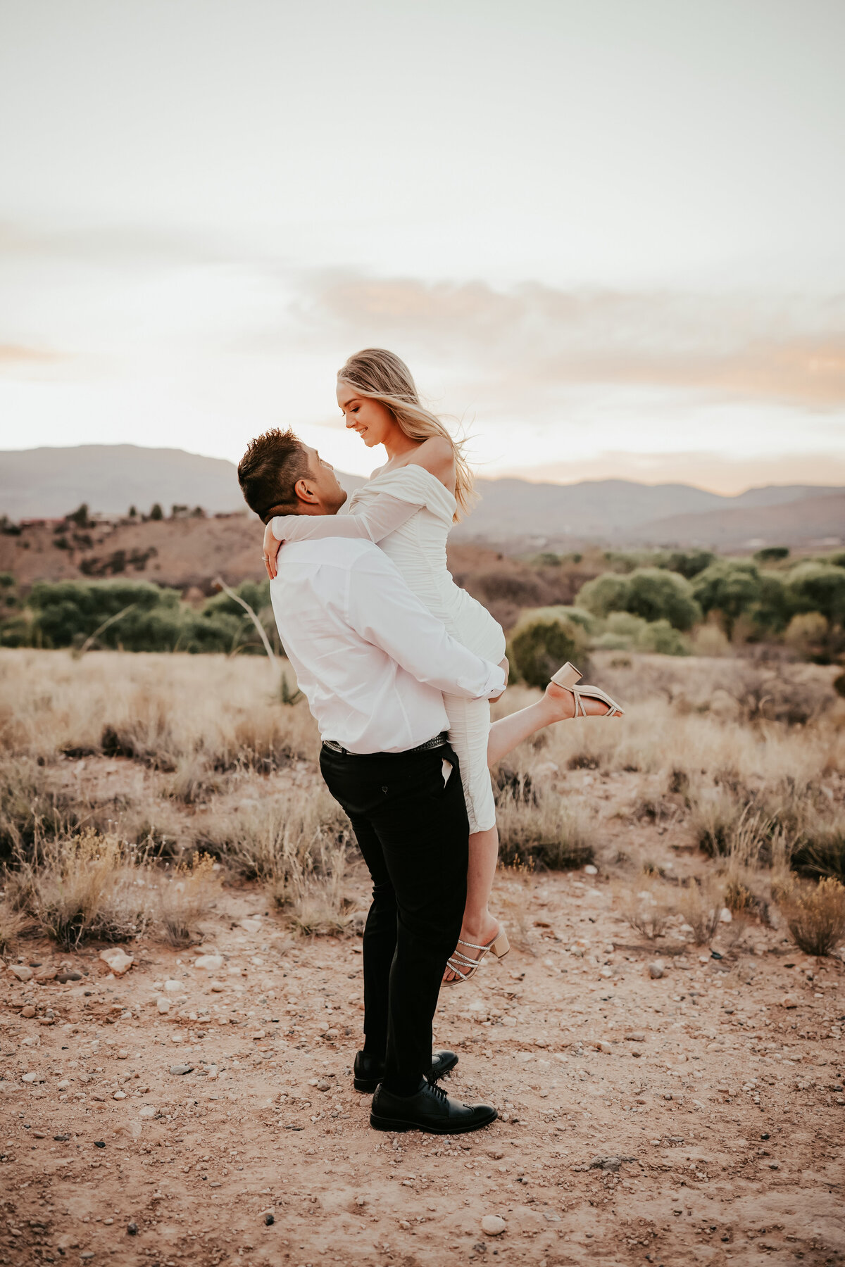 Maternity photographer_Arizona_Cottonwood Arizona_Danielle Schury Photography_JPG