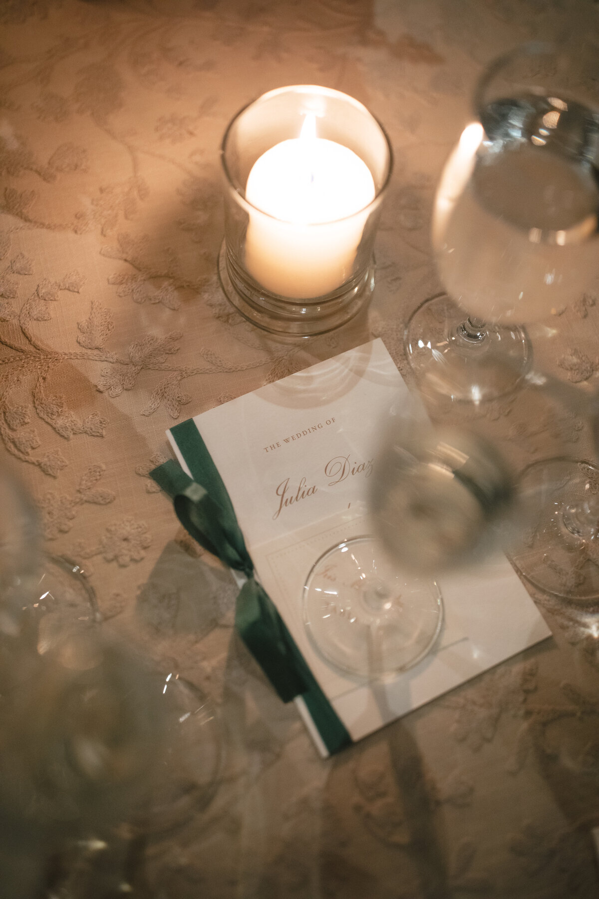 Late-night-wedding-program-party