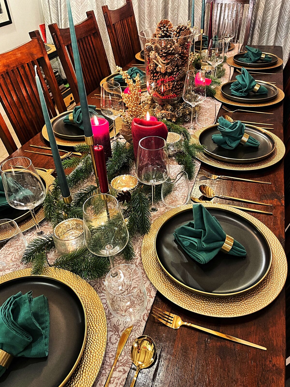 Gold, green and red decorated Xmas table by Belle & Bleu Maidenhead & Windsor UK