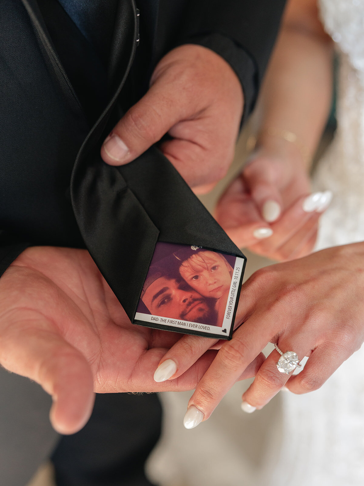 2025-10-11_DykesWeddingPreviews_MollyMurphyPhotography-23