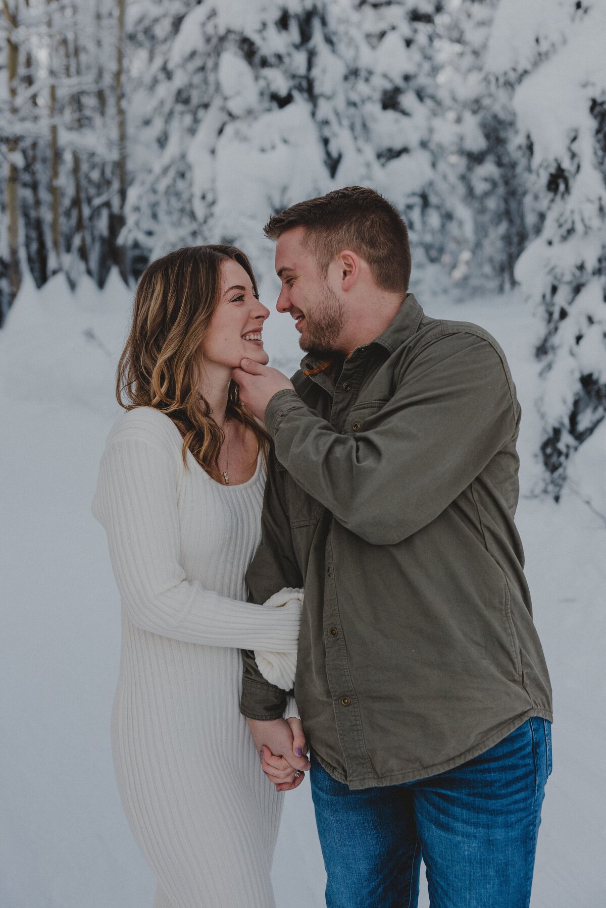 20AlaskaEngagementJessica & Daniel