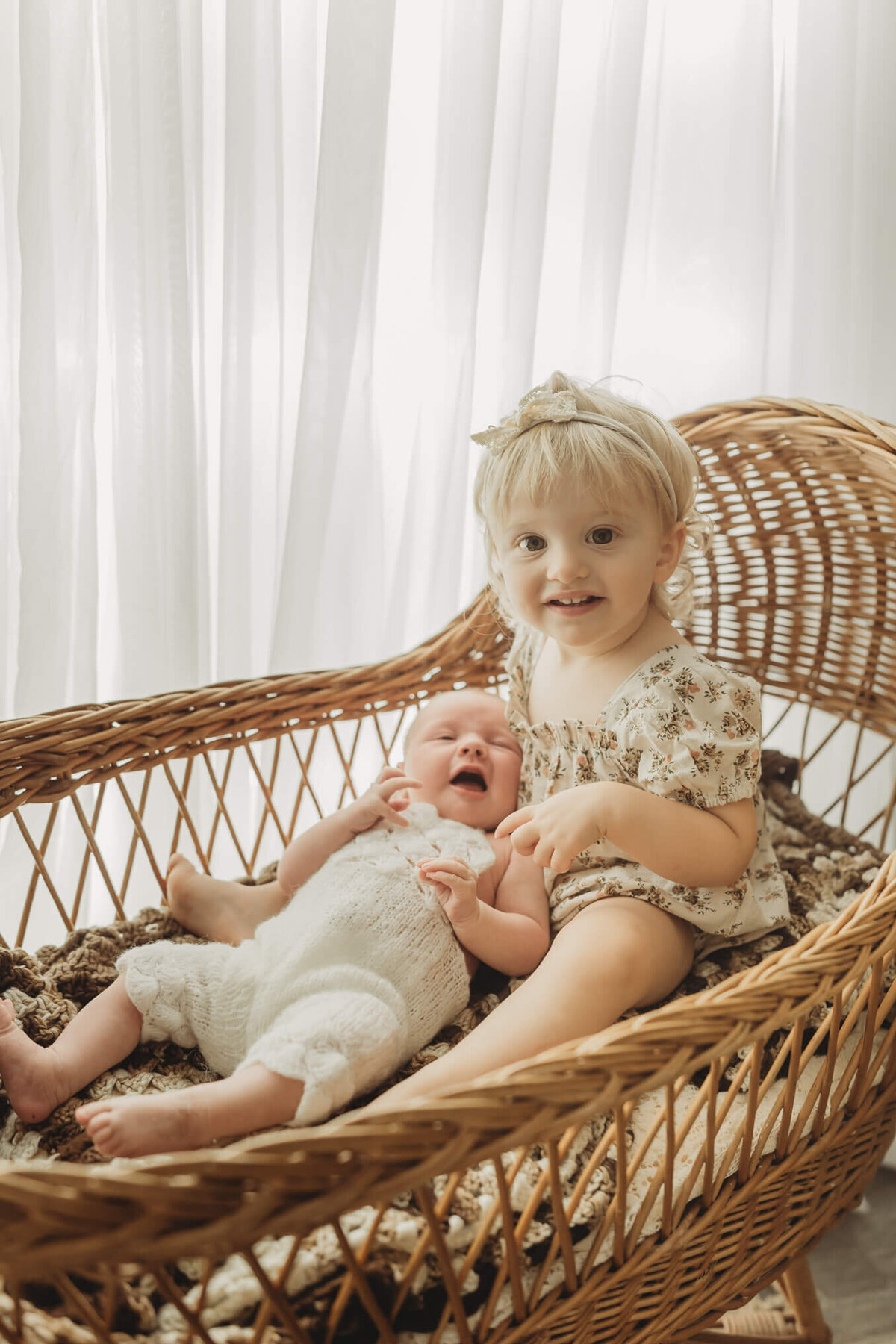 camp-hill-pa-newborn-photographer-10