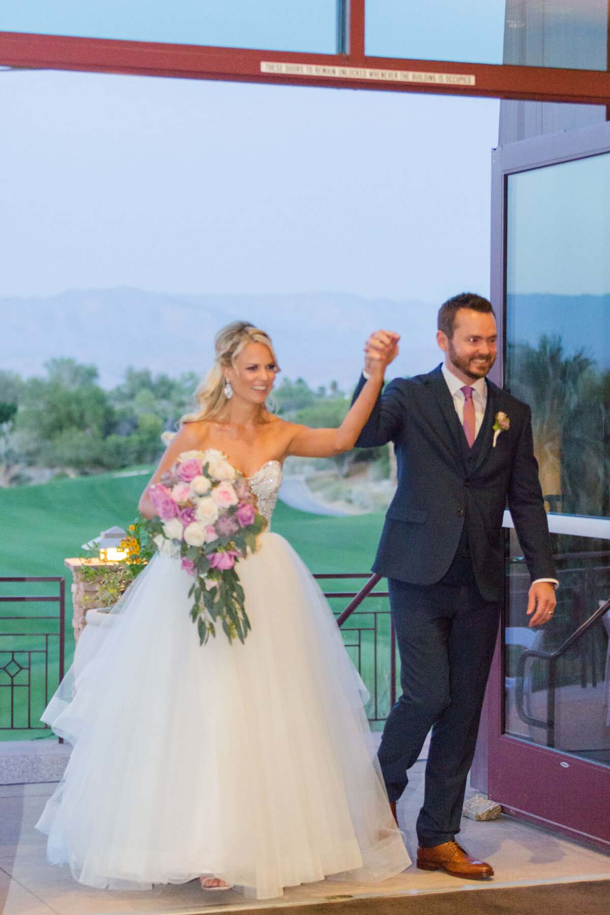 EricaMendenhallPhotographyDesertWillowWedding_1025
