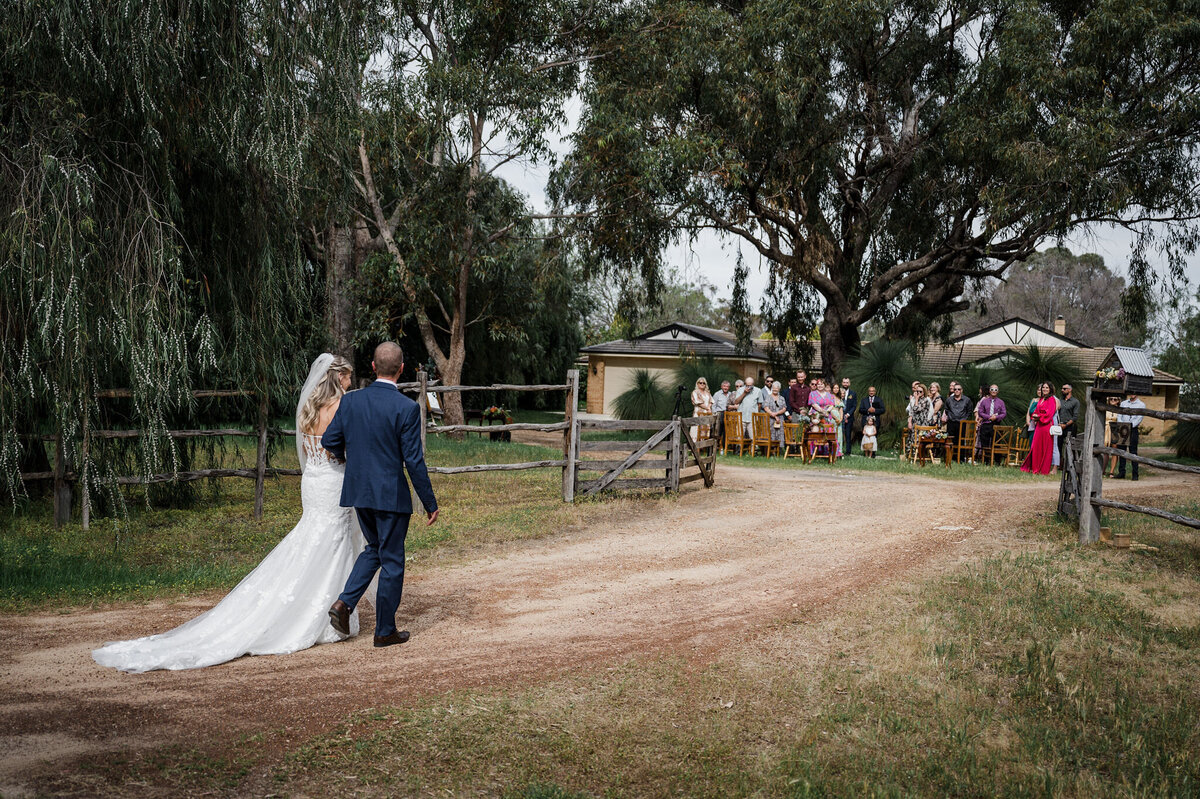 ehlanna-jake-backyard-falcon-wedding-freedom-garvey-photographer-013