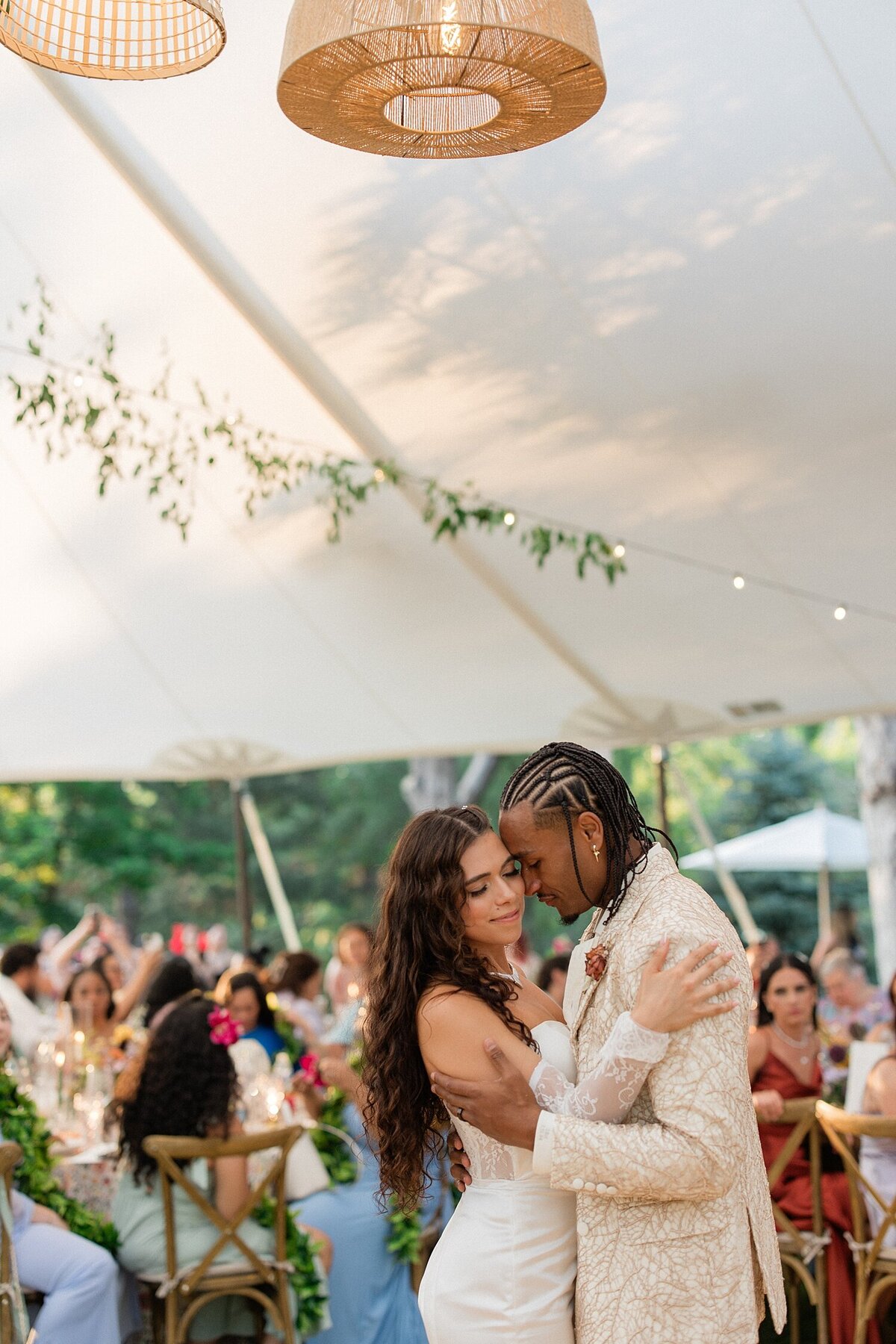 bright-la-caille-utah-wedding-photo_0238