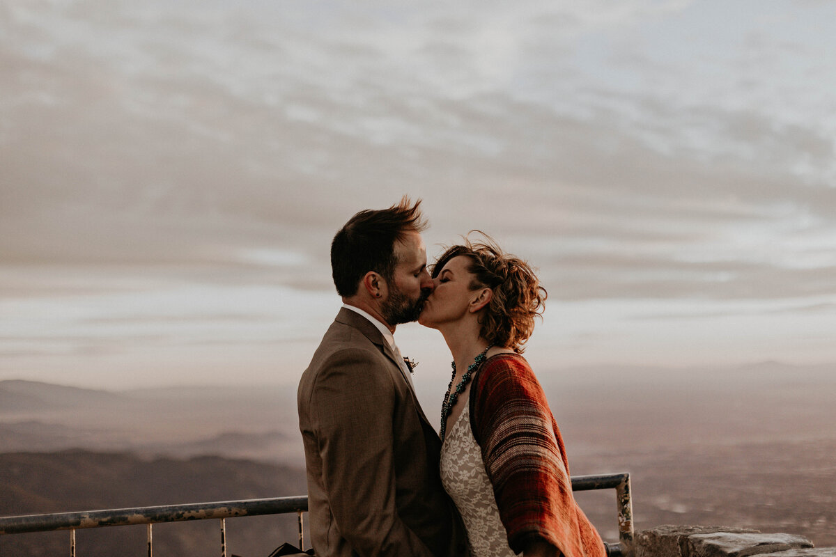 jemez-pueblo-sandia-crest-2-day-elopement-new-mexico-54