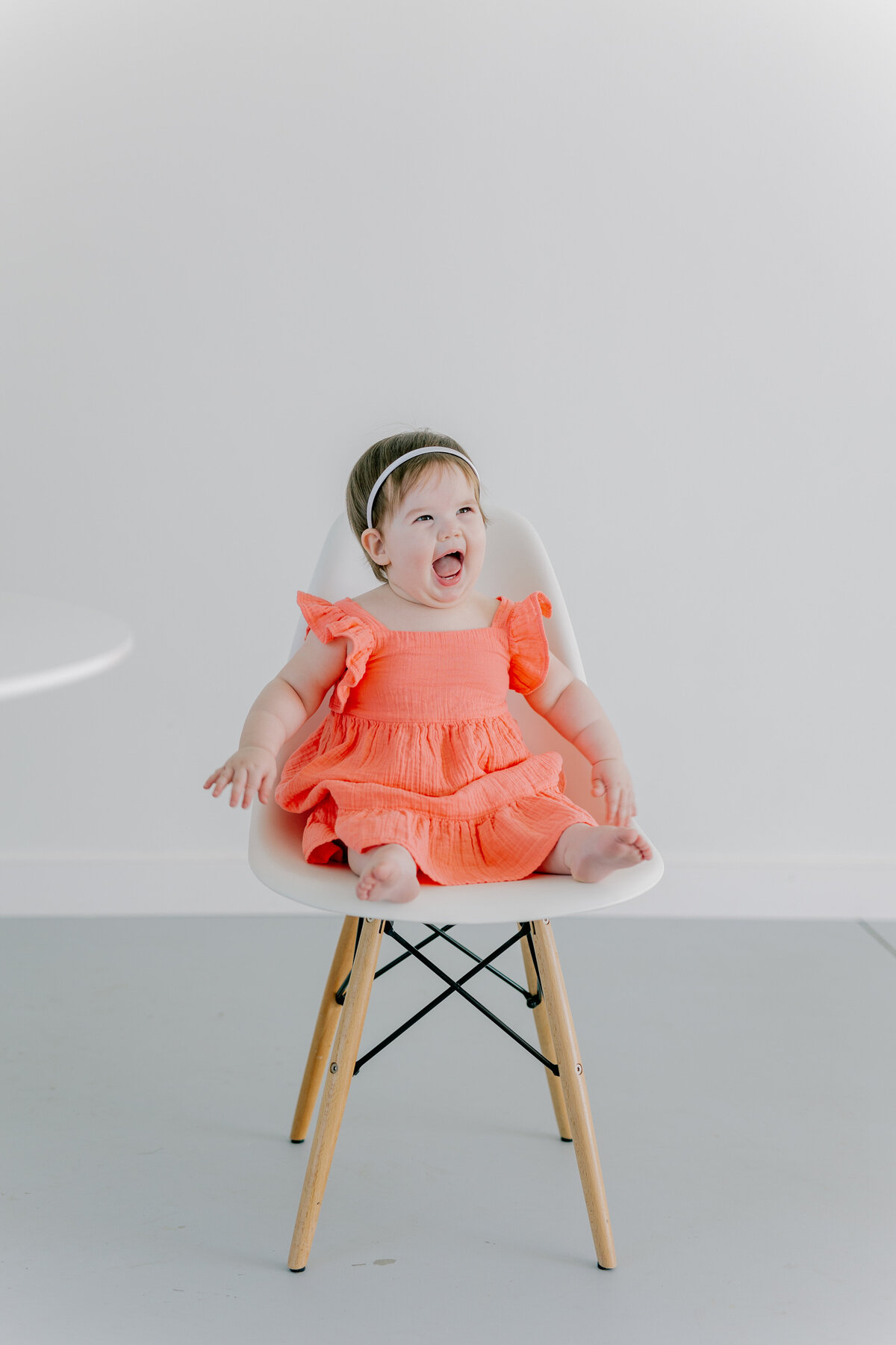 richmond-family-photographer-kids-hugging-parents.jpg​