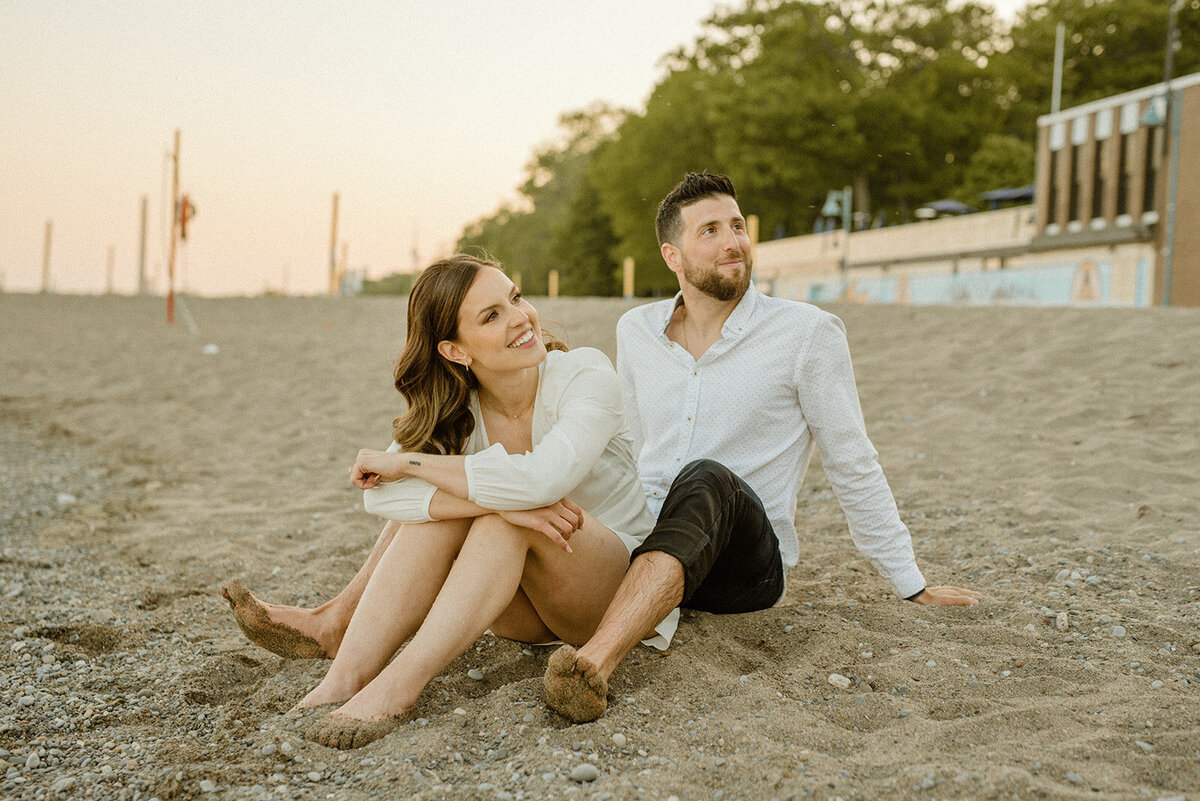 a-toront-engagement-session-queen-street-east-the-beaches-summer-fun-whimsical-romantic-2266