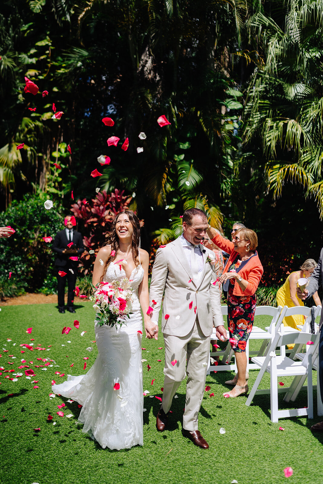 mcneile-photo-sunken-gardens-florida-elopement-chantilly-chic-celebrations-11