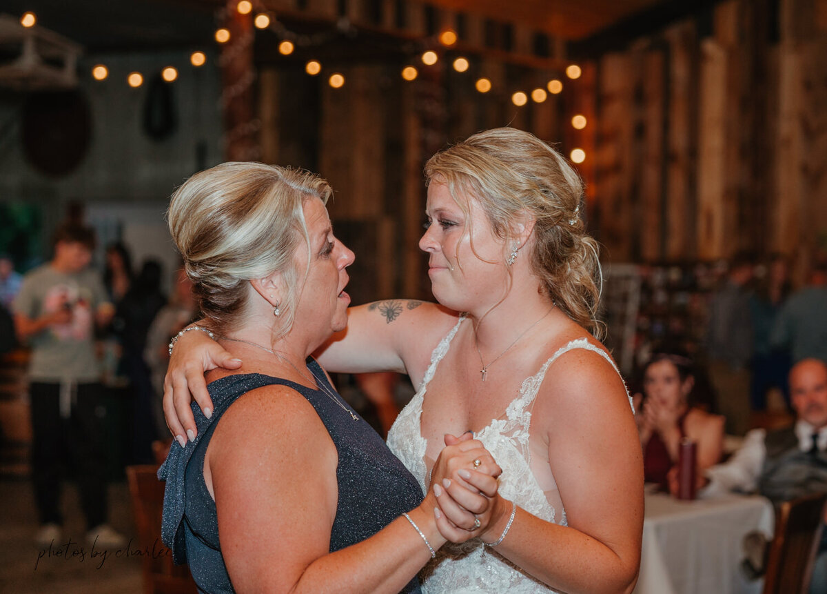mondovi wedding photographer-143