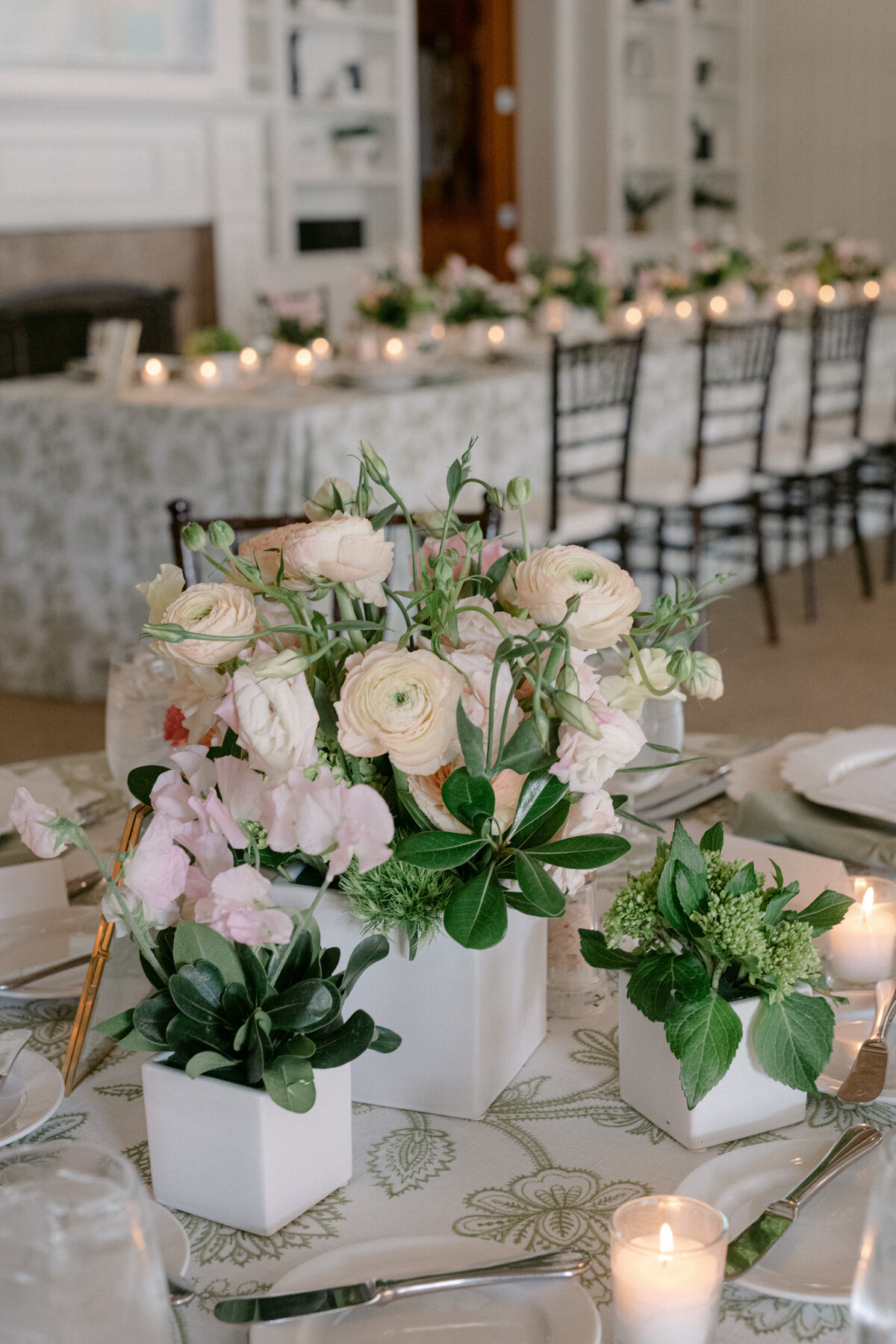 Palm Beach Jupiter Vero Beach wedding planner wedding design wedding coordination Florida wedding full service wedding planner full service wedding management South Florida wedding colorful wedding design rehearsal dinner welcome party fun_0080