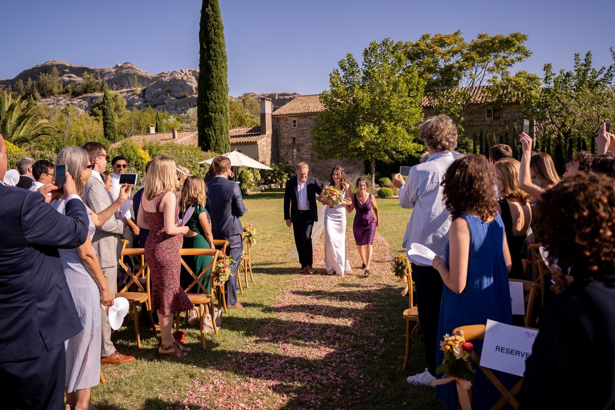 Mouries wedding provence photographer