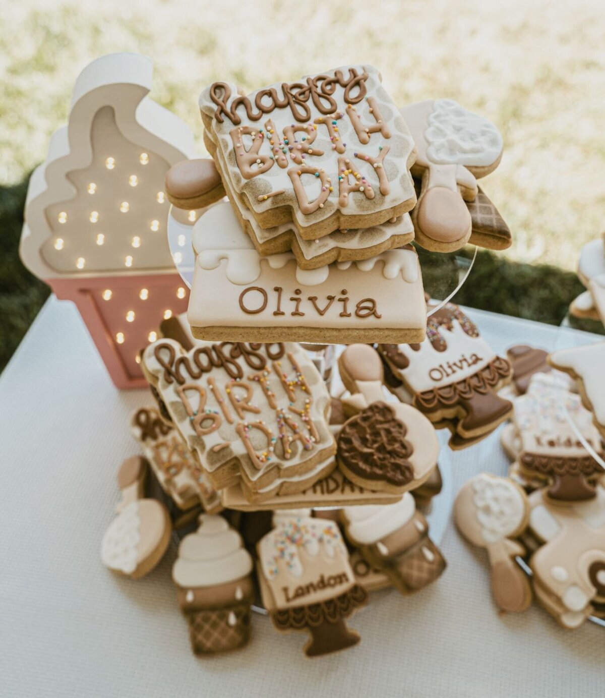two-sweet-birthday-party-35