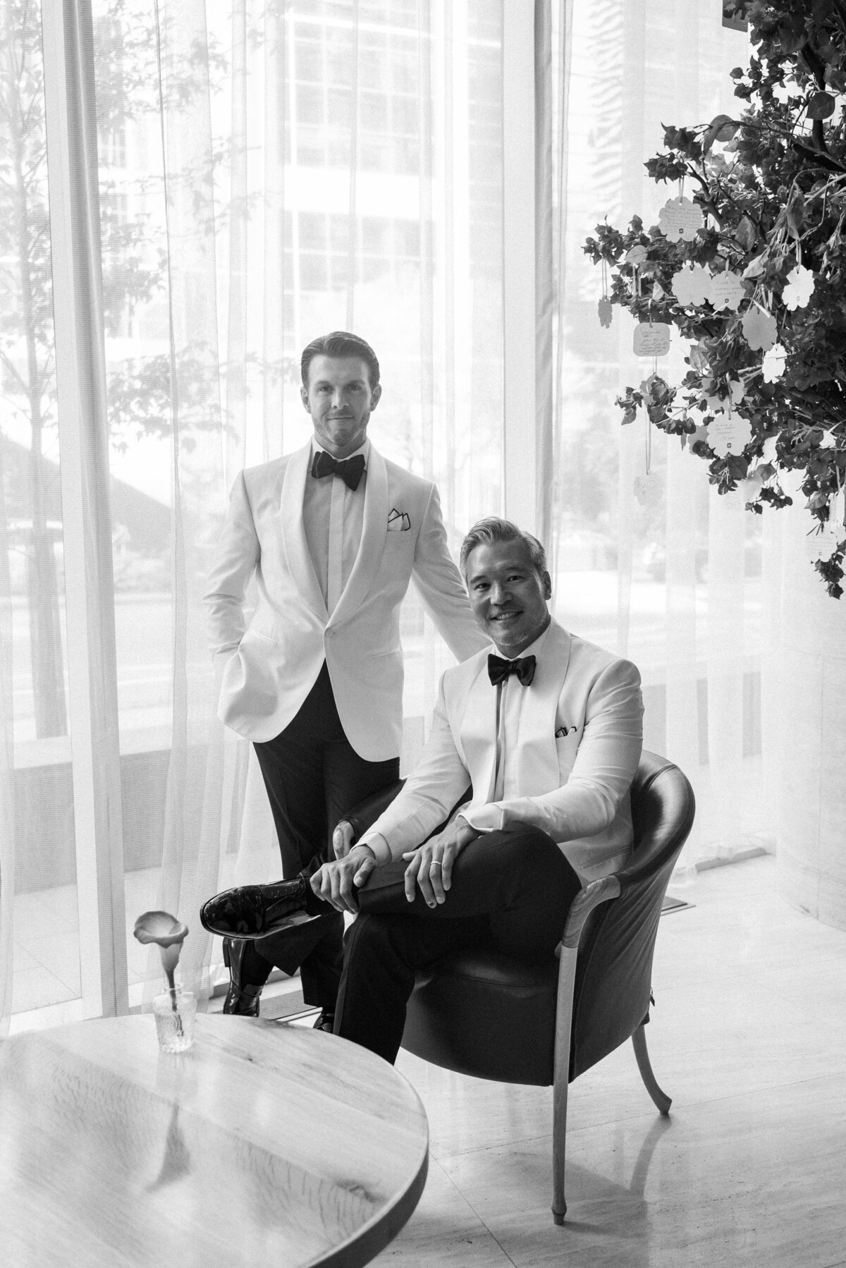 515-Shangri-La-Hotel-Toronto-Canada-Christopher-Edward-Wedding-34