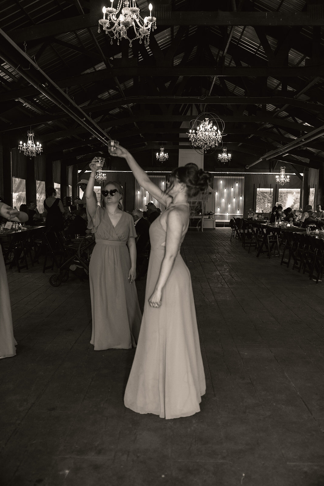 TheHerolds_DancingtheNightAway_1281
