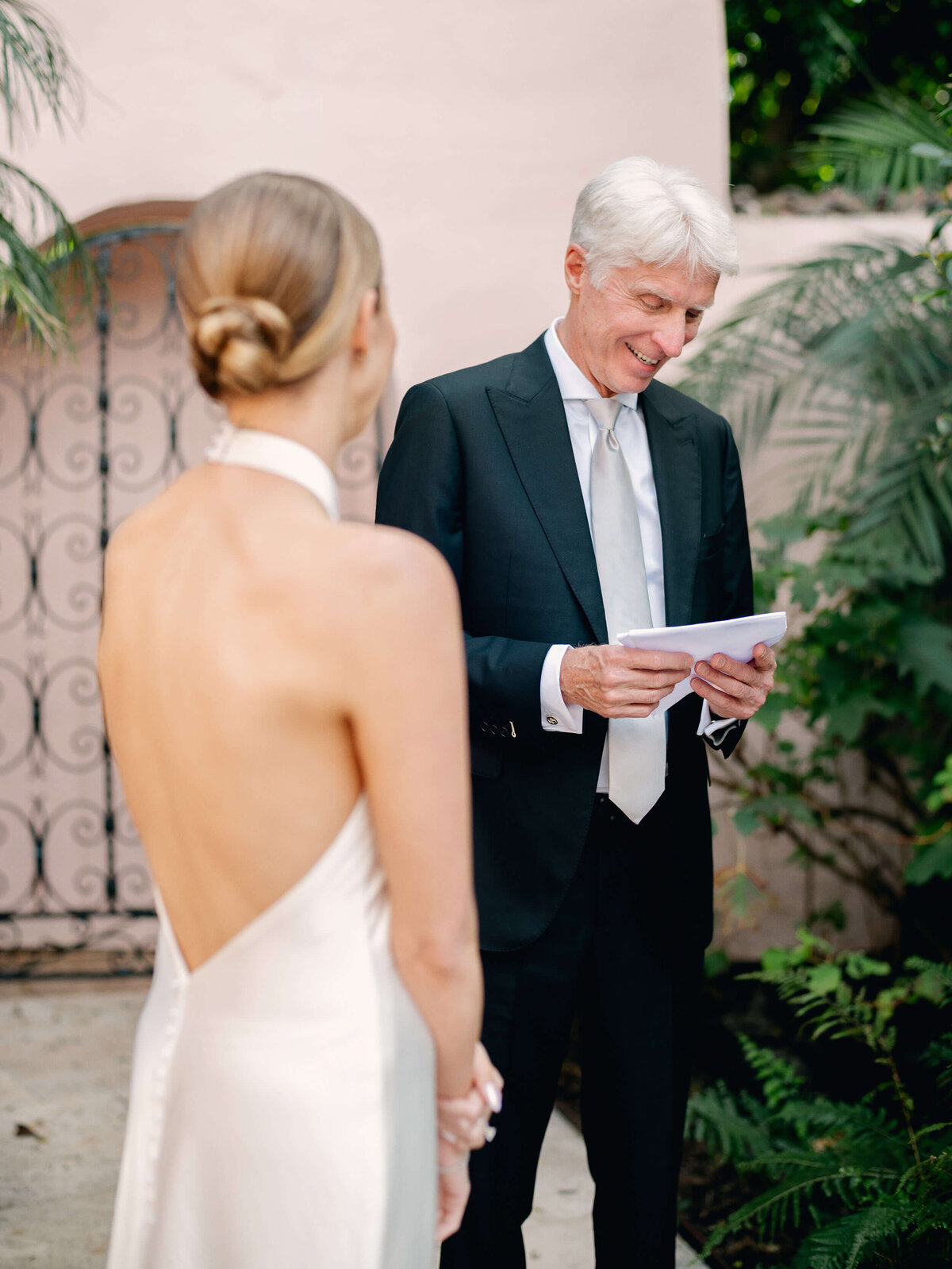 Intimate-Hotel-Bel-Air-Classic-Wedding-Photographer-0556